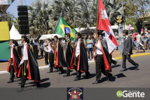 Confiram as fotos do Desfile Cívico de Dourados