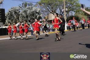 Confiram as fotos do Desfile Cívico de Dourados