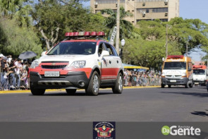 Confiram as fotos do Desfile Cívico de Dourados