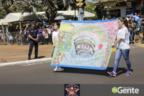 Confiram as fotos do Desfile Cívico de Dourados