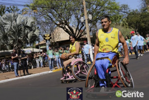 Confiram as fotos do Desfile Cívico de Dourados