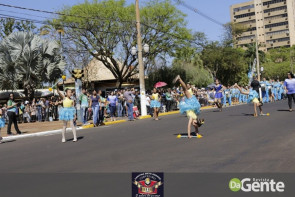 Confiram as fotos do Desfile Cívico de Dourados