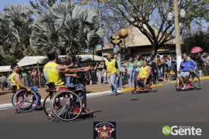 Confiram as fotos do Desfile Cívico de Dourados
