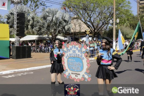 Confiram as fotos do Desfile Cívico de Dourados