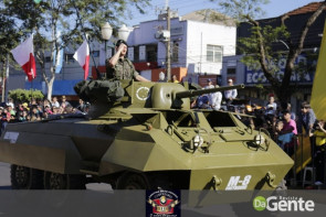 Confiram as fotos do Desfile Cívico de Dourados