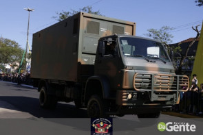 Confiram as fotos do Desfile Cívico de Dourados