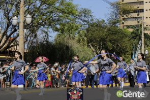 Confiram as fotos do Desfile Cívico de Dourados