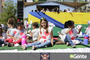 Confiram as fotos do Desfile Cívico de Dourados