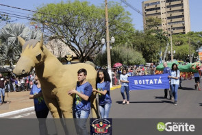 Confiram as fotos do Desfile Cívico de Dourados