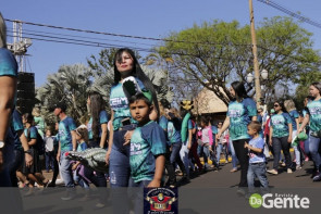 Confiram as fotos do Desfile Cívico de Dourados