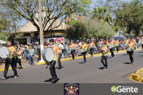 Confiram as fotos do Desfile Cívico de Dourados