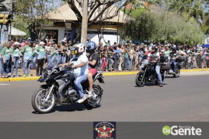 Confiram as fotos do Desfile Cívico de Dourados
