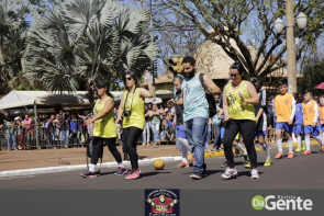 Confiram as fotos do Desfile Cívico de Dourados