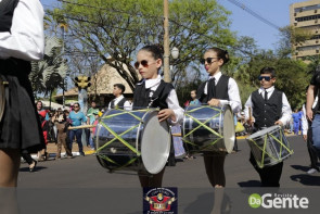 Confiram as fotos do Desfile Cívico de Dourados