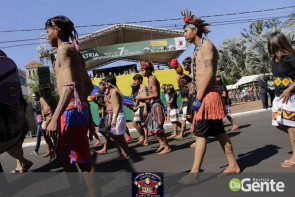Confiram as fotos do Desfile Cívico de Dourados