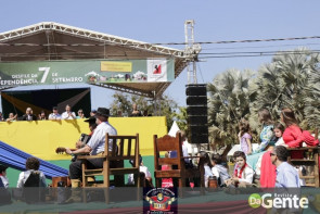 Confiram as fotos do Desfile Cívico de Dourados