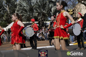 Confiram as fotos do Desfile Cívico de Dourados