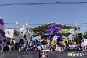 Confiram as fotos do Desfile Cívico de Dourados