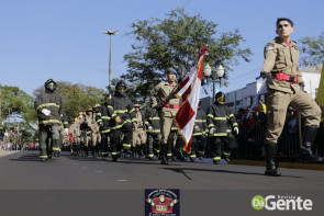 Confiram as fotos do Desfile Cívico de Dourados