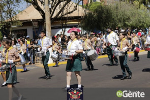 Confiram as fotos do Desfile Cívico de Dourados