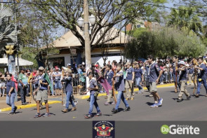 Confiram as fotos do Desfile Cívico de Dourados