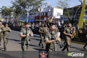 Confiram as fotos do Desfile Cívico de Dourados