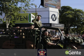 Confiram as fotos do Desfile Cívico de Dourados