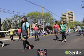 Confiram as fotos do Desfile Cívico de Dourados