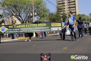 Confiram as fotos do Desfile Cívico de Dourados