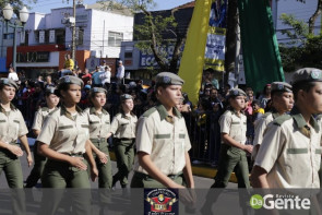 Confiram as fotos do Desfile Cívico de Dourados