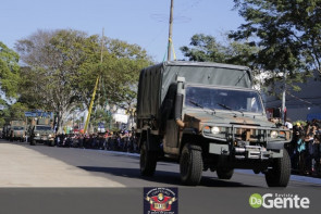 Confiram as fotos do Desfile Cívico de Dourados