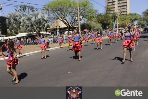 Confiram as fotos do Desfile Cívico de Dourados