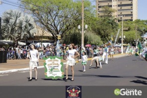 Confiram as fotos do Desfile Cívico de Dourados