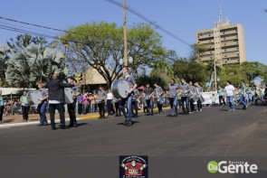 Confiram as fotos do Desfile Cívico de Dourados