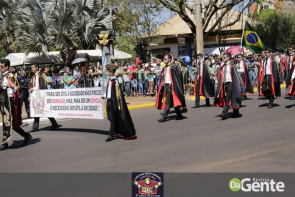 Confiram as fotos do Desfile Cívico de Dourados