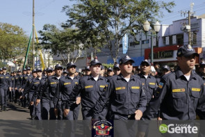 Confiram as fotos do Desfile Cívico de Dourados