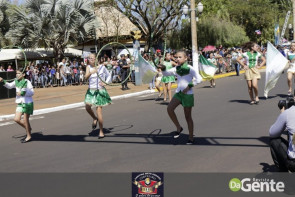 Confiram as fotos do Desfile Cívico de Dourados