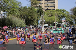 Confiram as fotos do Desfile Cívico de Dourados