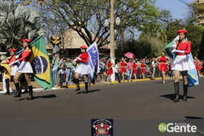 Confiram as fotos do Desfile Cívico de Dourados