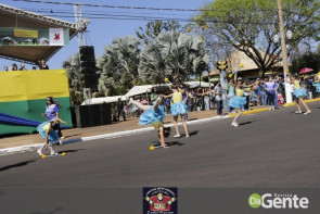 Confiram as fotos do Desfile Cívico de Dourados