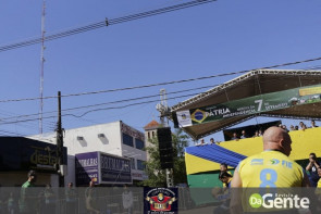 Confiram as fotos do Desfile Cívico de Dourados