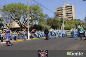 Confiram as fotos do Desfile Cívico de Dourados
