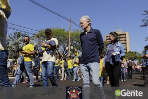 Confiram as fotos do Desfile Cívico de Dourados