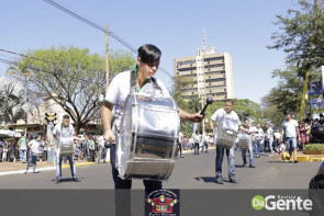 Confiram as fotos do Desfile Cívico de Dourados