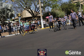 Confiram as fotos do Desfile Cívico de Dourados