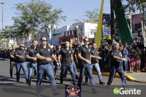 Confiram as fotos do Desfile Cívico de Dourados