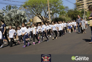 Confiram as fotos do Desfile Cívico de Dourados