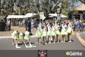 Confiram as fotos do Desfile Cívico de Dourados