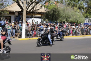 Confiram as fotos do Desfile Cívico de Dourados