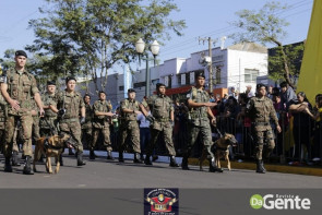 Confiram as fotos do Desfile Cívico de Dourados